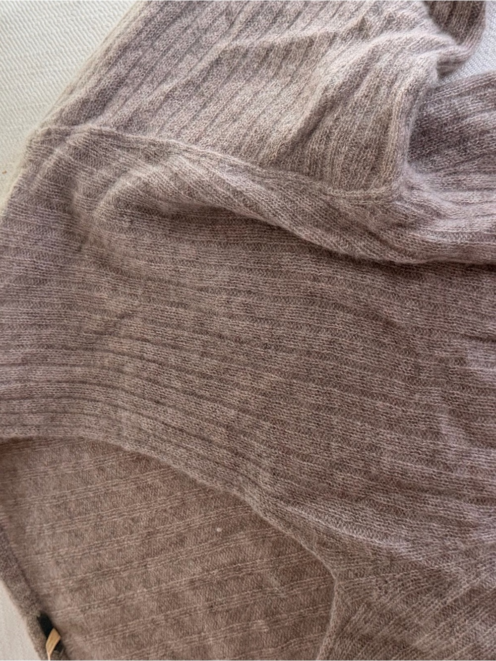 Free People Cashmere V-Neck Crop Sweater in Taupe - Picture 3 of 5